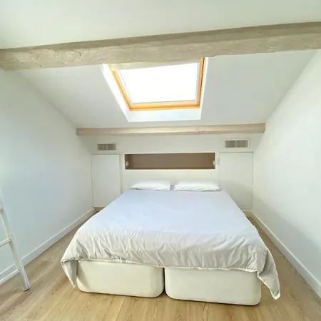 Modern & Bright 4-room In Banane Апартаменты Канны