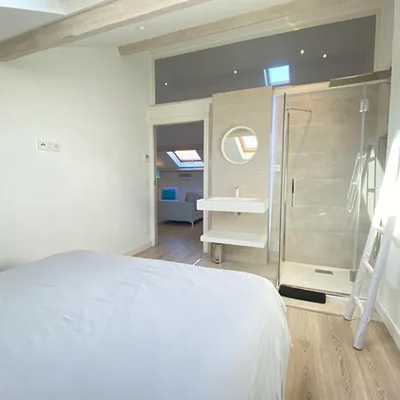 Modern & Bright 4-room In Banane Канны